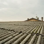 Riconoscere l’amianto prima di demolire: dove si nasconde ancora